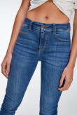 Jean Jegging tiro alto.