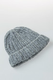 Gorro tejido jaspeado con canales
