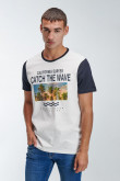 Camiseta básica manga corta estampada.