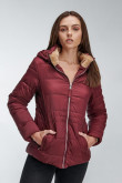 Chaqueta acolchada con capota