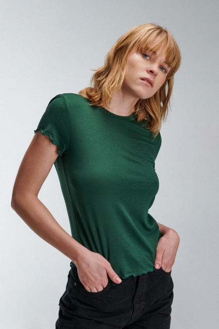 Camiseta, manga  corta, cuello redondo, unicolor.