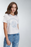 Camiseta básica manga corta estampada.