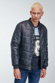 Chaqueta bomber acolchada.