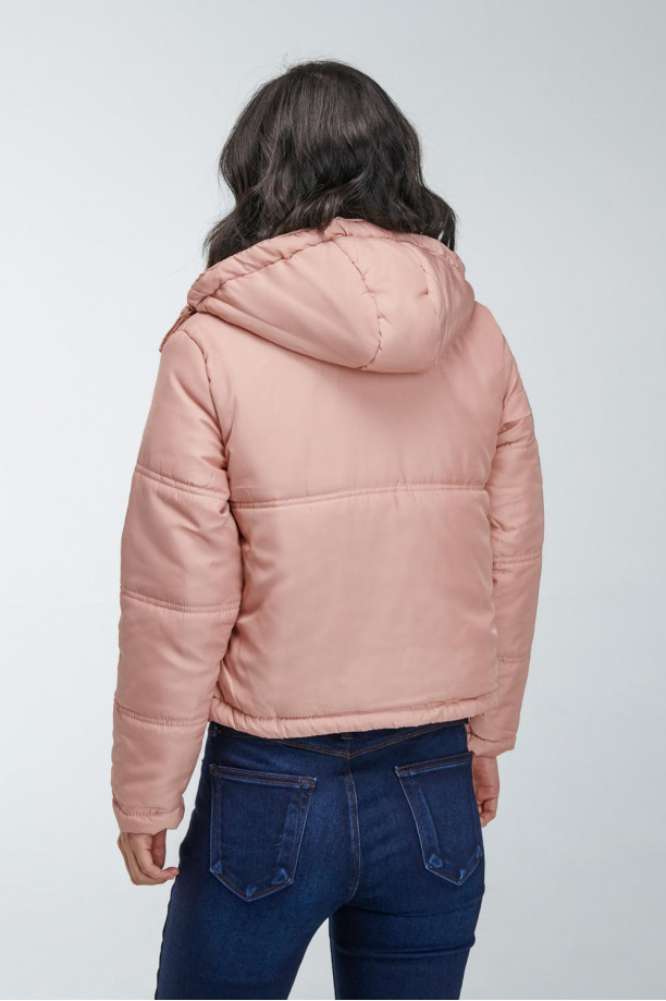 Chaqueta acolchada con capota