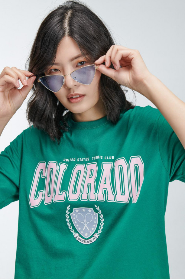 Camiseta básica manga corta estampada.