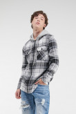 Camisa con capota