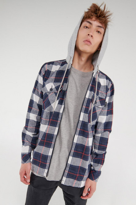 Camisa con capota