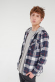 Camisa con capota