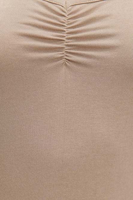 Camiseta estampada, manga larga con cuello redondo.