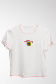 Camiseta crop top, con costuras en contraste con estampado en frente