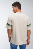 Camiseta manga corta con estampado y bolsillo de parche.