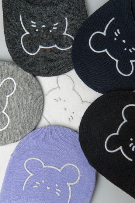 Medias cortas con diseño