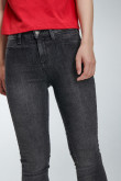 Jean Jegging tiro alto