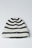 Gorro tejido a rayas