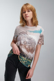 Camiseta estampada, con cuello redondo y manga corta