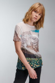 Camiseta estampada, con cuello redondo y manga corta