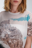 Camiseta estampada, con cuello redondo y manga corta