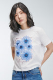 Camiseta básica manga corta estampada.