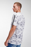 Camiseta cuello redondo, manga corta con estampado en frente