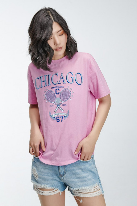 Camiseta básica manga corta estampada.