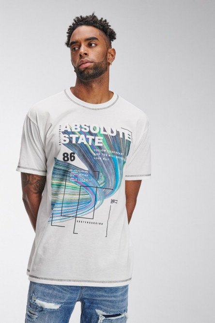 Camiseta manga corta con estampado.