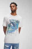 Camiseta manga corta con estampado.