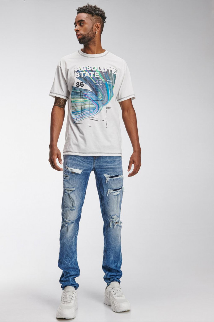 Camiseta manga corta con estampado.