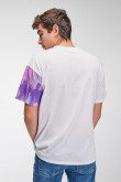 Camiseta manga corta con estampado.