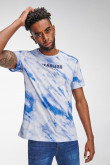 Camiseta manga corta con estampado.