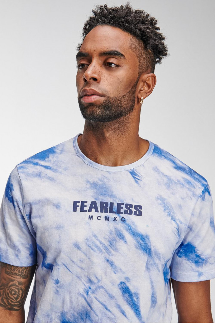 Camiseta manga corta con estampado.