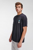 Camiseta manga corta con estampado.