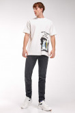 Camiseta estampada, cuello redondo, manga corta con estampado frente