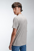 Camiseta manga corta con estampado.