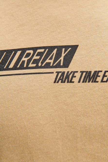 Camiseta manga corta con estampado.