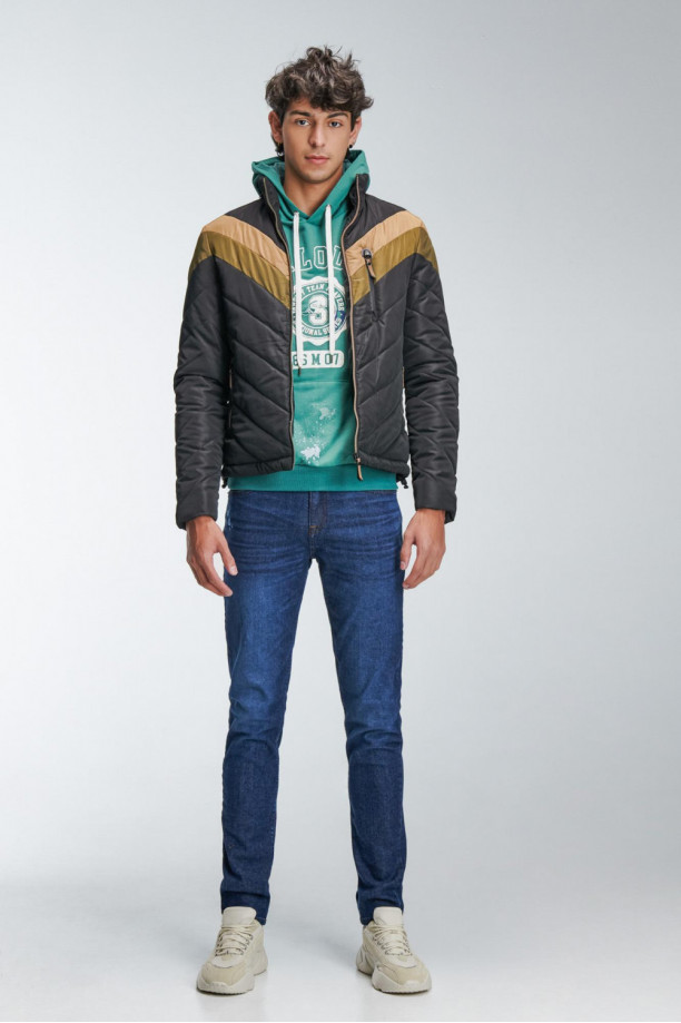 Chaqueta acolchada con capota