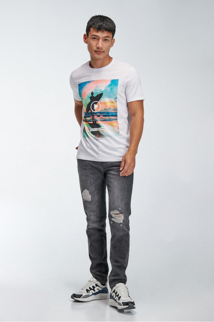 Camiseta manga corta estampada.