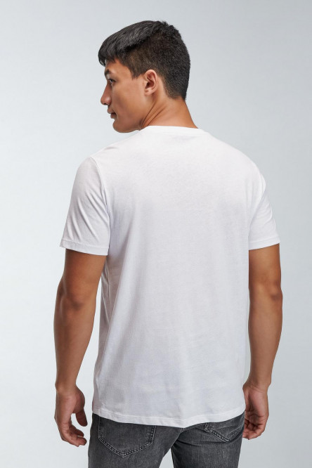 Camiseta manga corta estampada.