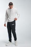 Pantalón, con estampado en frente de Pacman.