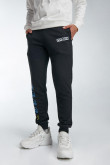 Pantalón, con estampado en frente de Pacman.