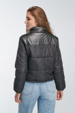 Chaqueta acolchada cuello alto