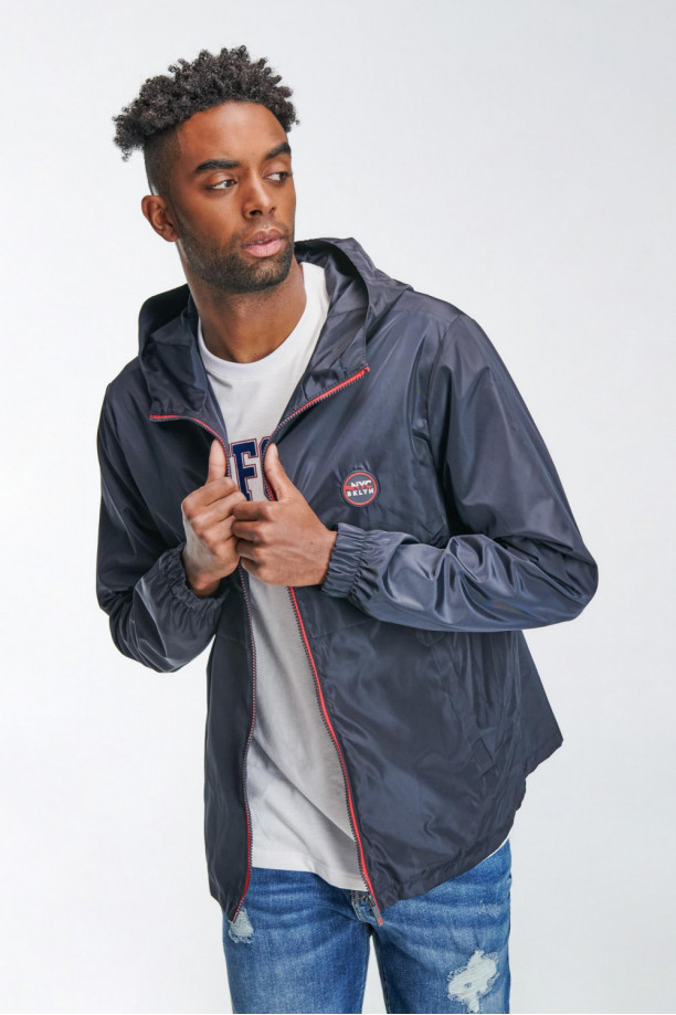 CHAQUETE LIVIANA TIPO ROMPEVIENTO