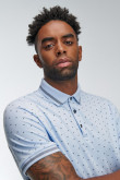 Camiseta Polo estampada con cuello y puños tejidos.