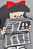Buzo cuello redondo, con estampado de Mafalda