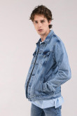 Chaqueta de jean con reservas