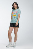 Camiseta manga corta con estampado en frente.
