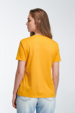 Camiseta manga corta con estampado en frente.