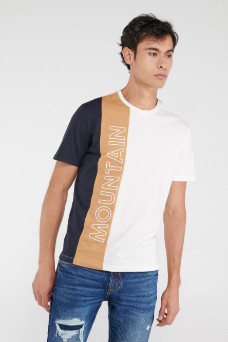 Camiseta manga corta estampada.