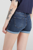 SHORT DE JEAN CON PROCESO DE LAVADO