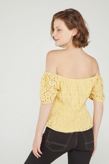 BLUSA DETALLE A LASER