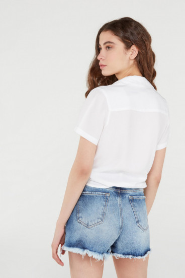 BLUSA CUELLO CON SOLAPA